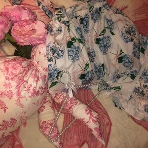 Just in New without tag Coquette Girly Ruffle Short Pajama set with Pearl Hanger